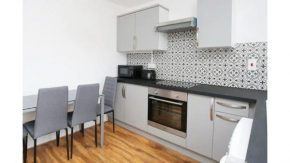Pass the Keys Modern 2 Bedroom Home in Central Oxford